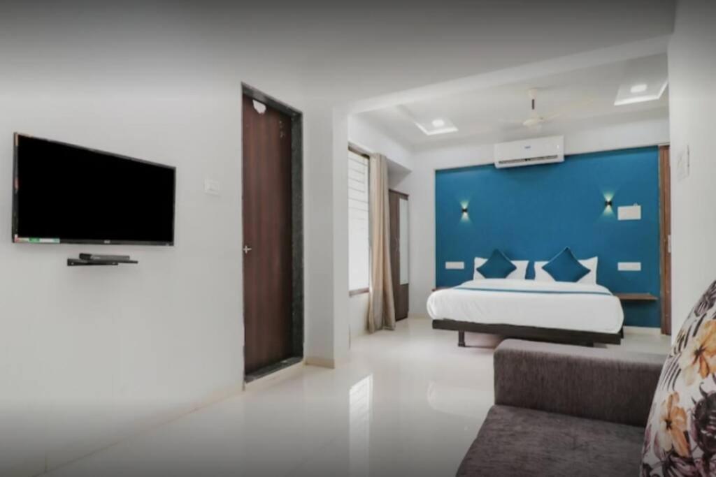 Apartment Cosy Near Tcs Phase3 Office Hinjewadi Pune