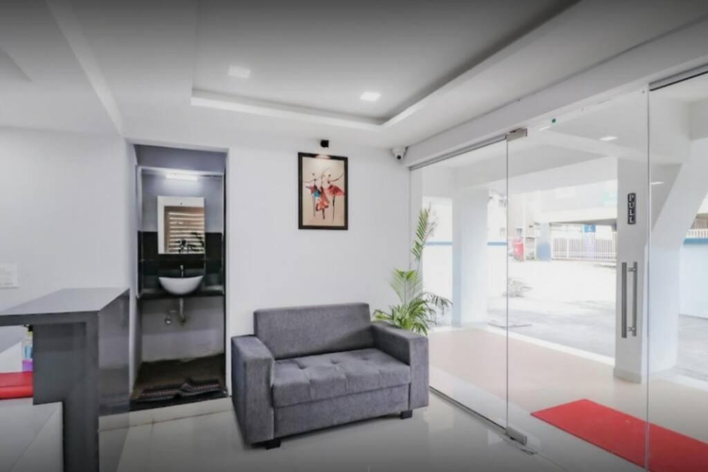 Cosy Near Tcs Phase3 Office Hinjewadi * Pune